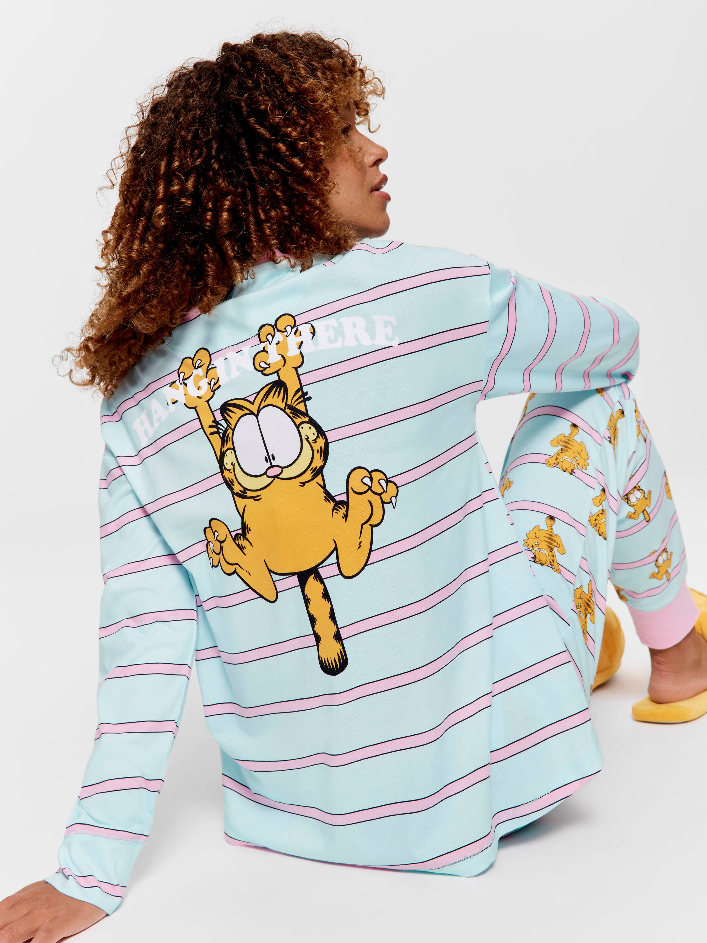 Garfield Hang In There Long Sleeve Top