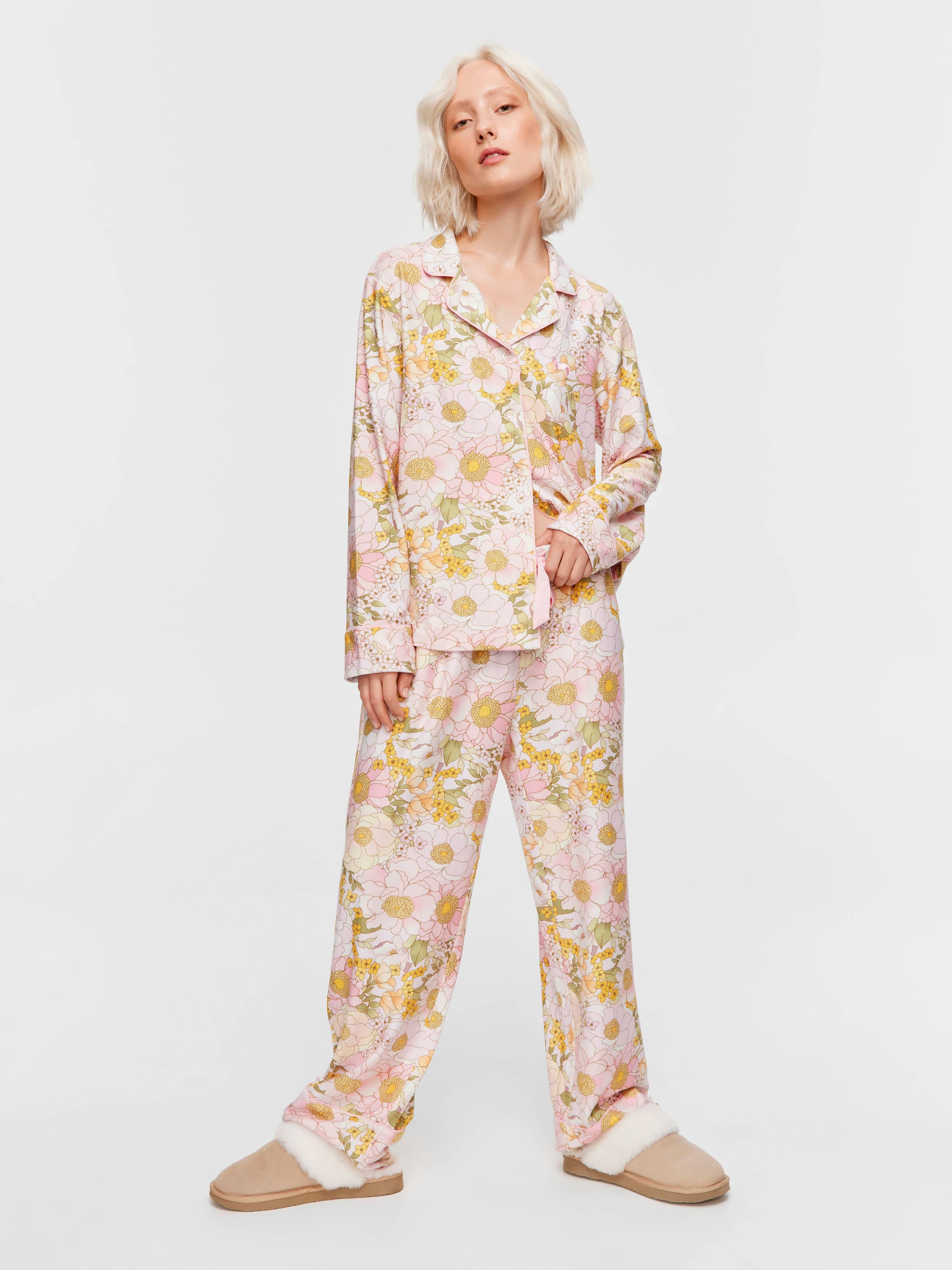 Pretty Floral Plush Long Pj Set